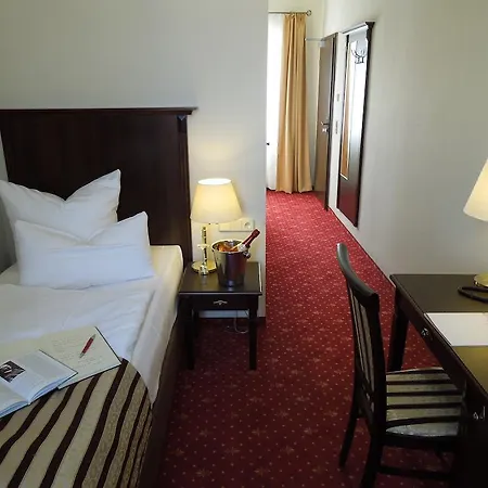 酒店 Mutiger Ritter