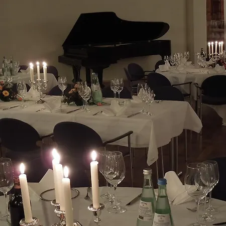 酒店 Mutiger Ritter 3*