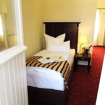 酒店 Mutiger Ritter 3*